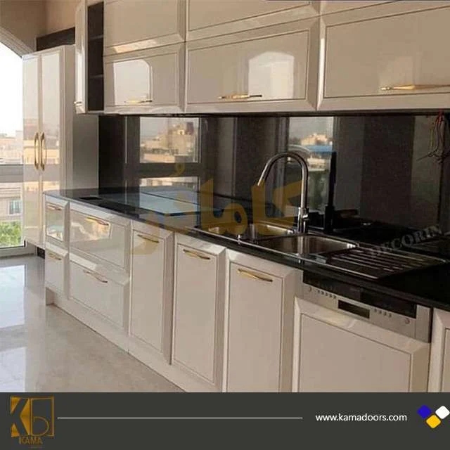 شیشه لاکوبل بین کابینتی